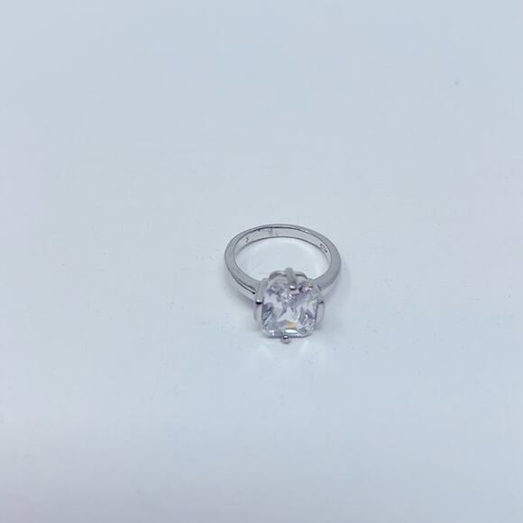 925 Sterling Silver Solitaire Cubic Zirconia Stone Ring Size 5 - Picture 8 of 12